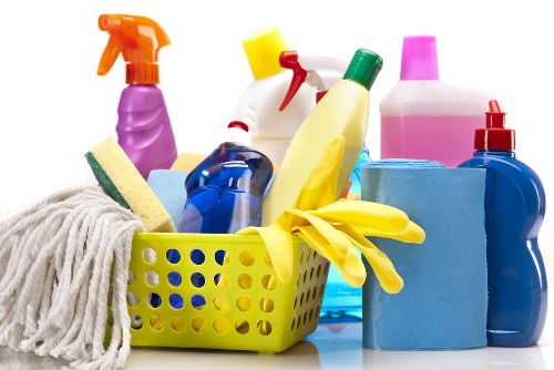 Deep cleaning for an Earlscourt office or commercial space